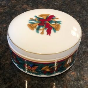 Nikko christmas tradition trinket dish